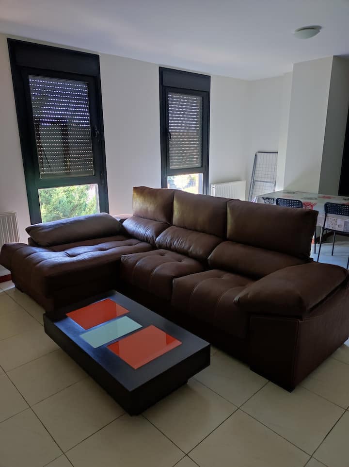 Dúplex Luminoso Con Terraza V.u.t. 47-91 - Valoria la Buena