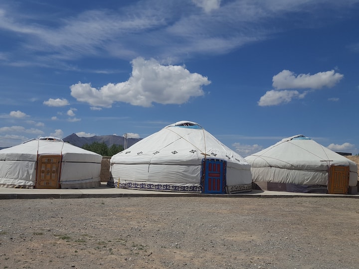 Ulgii Alojamientos vacacionales BayanÖlgii, Mongolia Airbnb