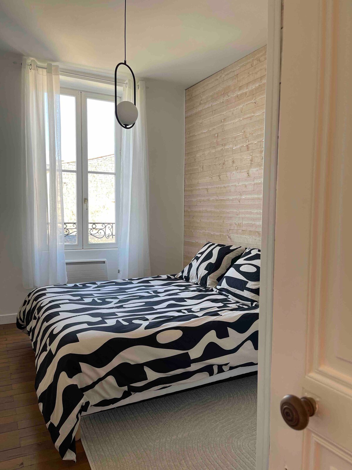 חדר שינה 1 עם מיטה 160 ס"מ 