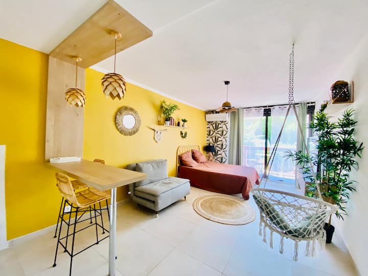 La Calmette Vacation Rentals & Homes Occitanie, France Airbnb