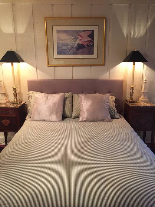 Queen size bed