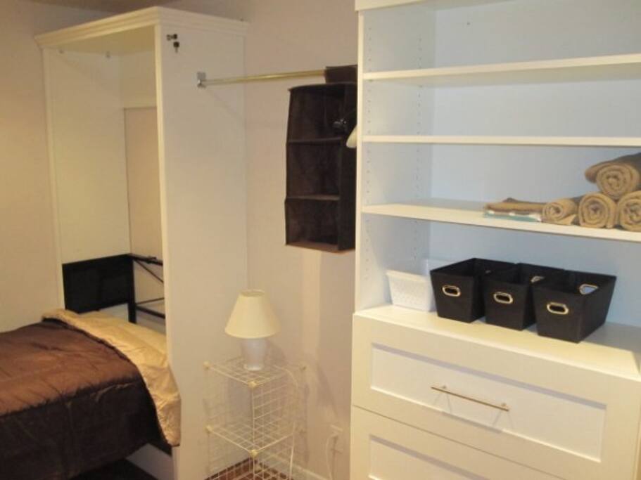 Lit escamotable, Murphy Bed, tablettes, shelving