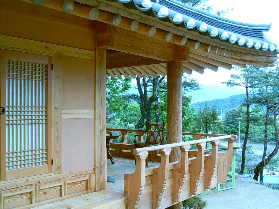 유곡산방 의 아침