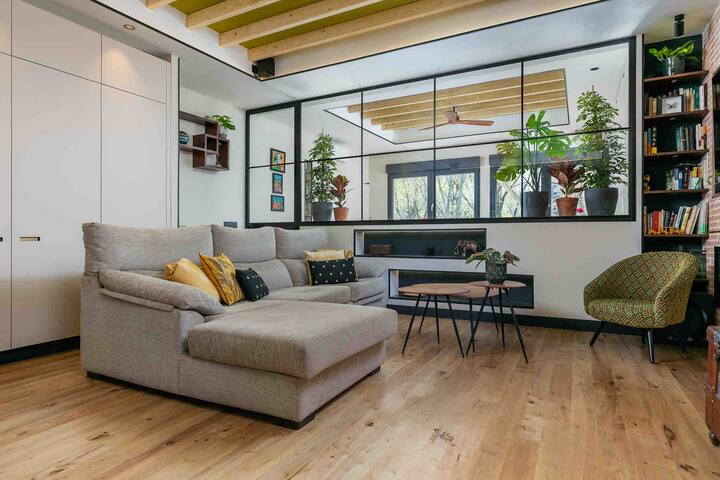 Cosy design apartment in Madrid, next to Retiro gallery image 4