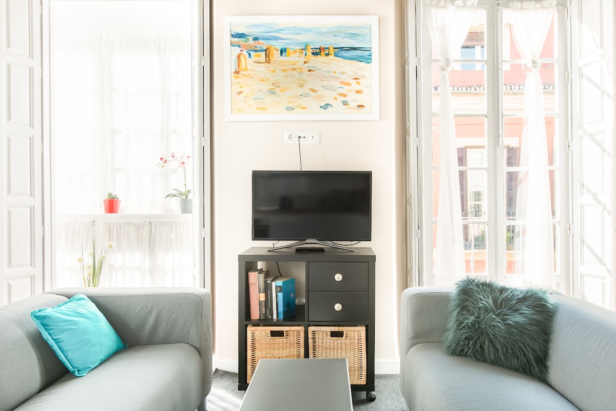 Top Airbnb: Discover the European city of museums and sun in this centrally located apartment en Málaga