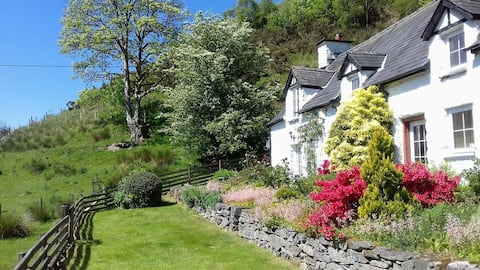 Traditional Farmhouse - Eryri National Park