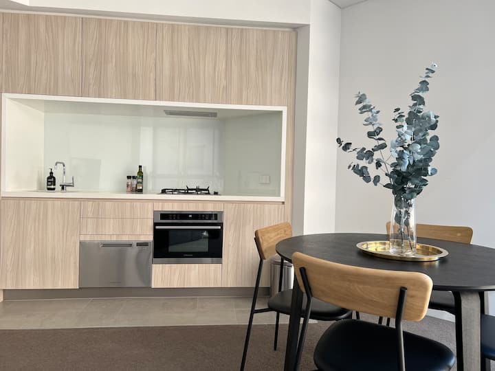 Brand New Trendy 1 bedroom pad in Sydney City