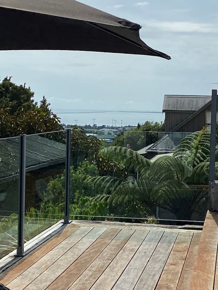 The Treehouse Houses for Rent in Nelson, Nelson, New Zealand Airbnb