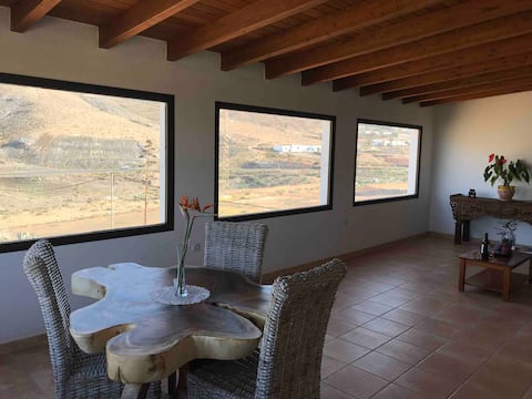 Successful Airbnb property: Pleasant Thinking in Puerto Del Rosario