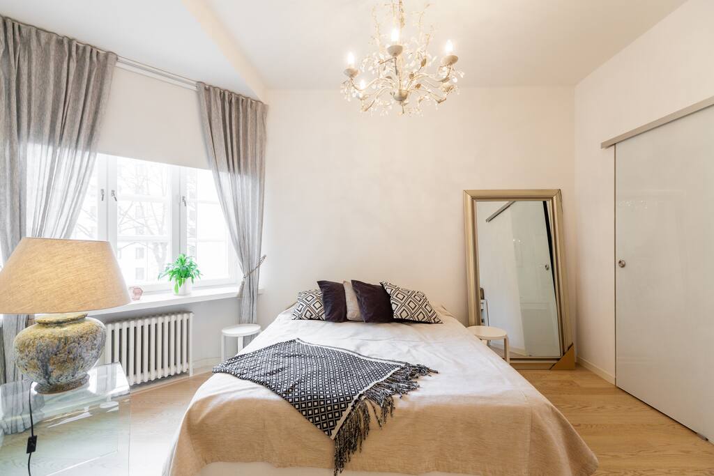 spacious bedroom