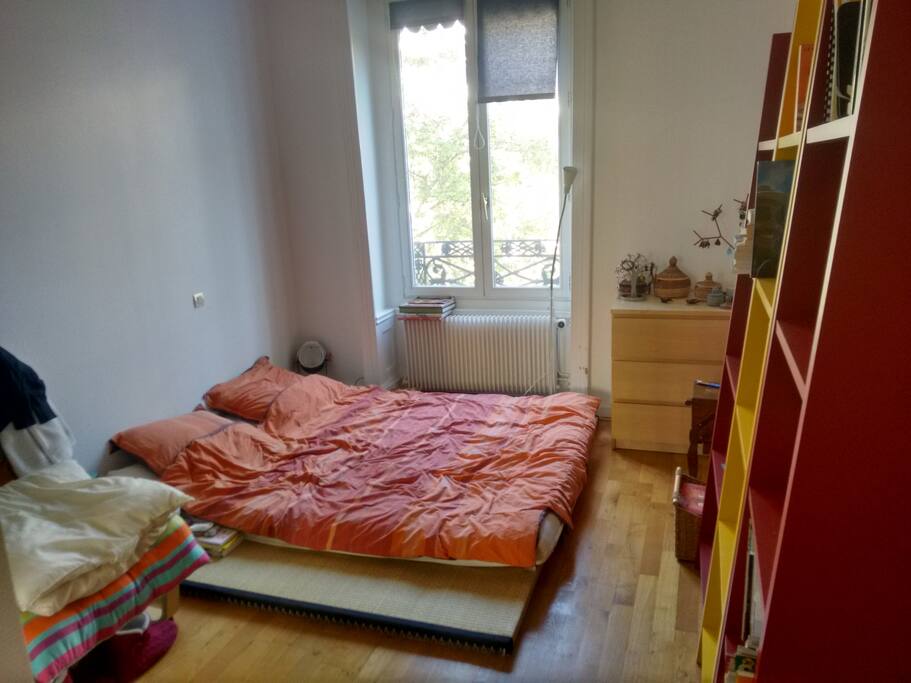 Chambre avec futon