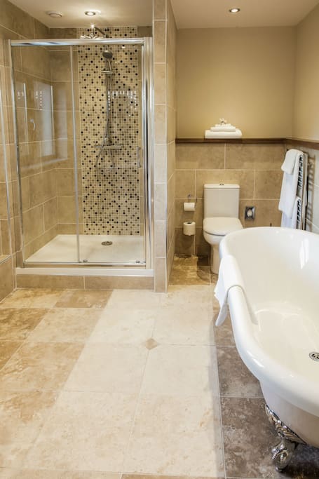 Arad Bathroom