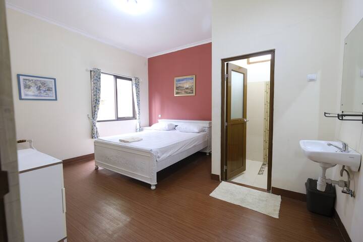 Kamar 1 -2