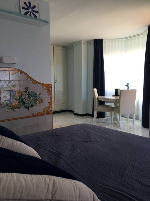 Large room with Azulejas ornaments & comfortable sitting area