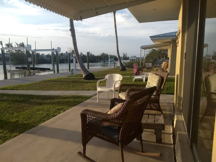 2/1 Condo in Marathon, Fl with dock Condominiums for Rent in Marathon