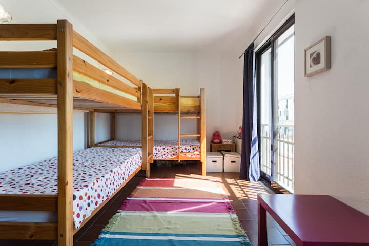 Ორსართულიანი ოთახი (4 საწოლი)