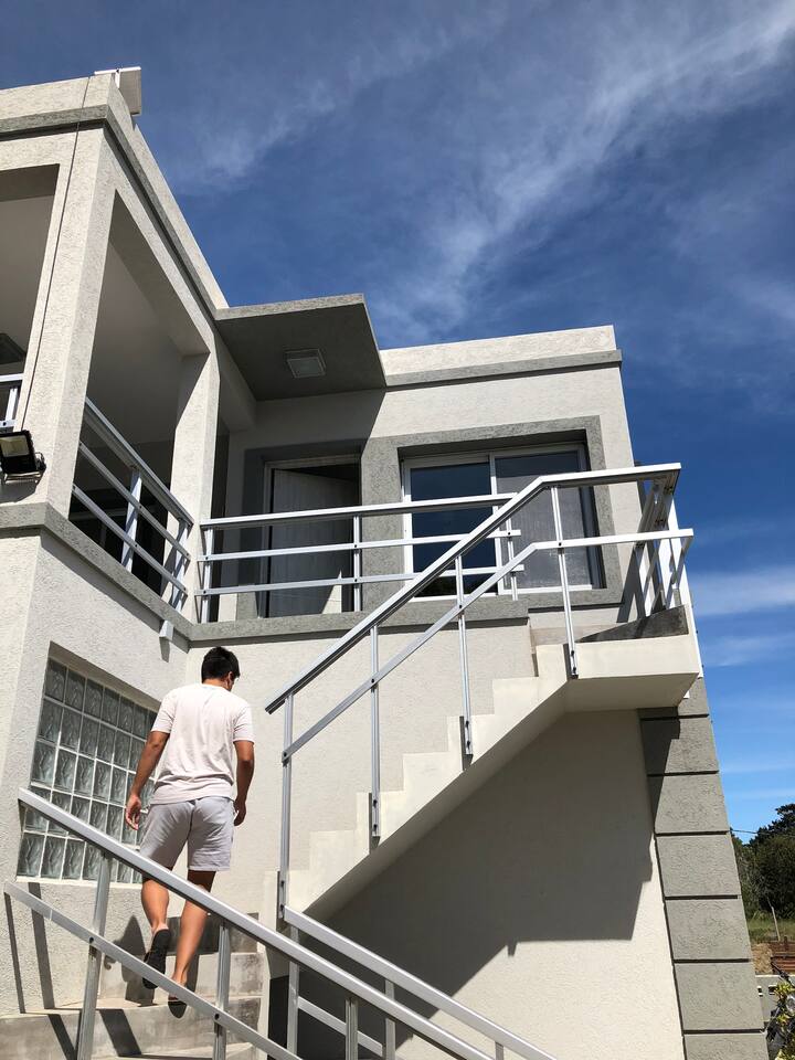 Casa N°4 Pinamar Nueva en PA P/6 pax 350 mts beach