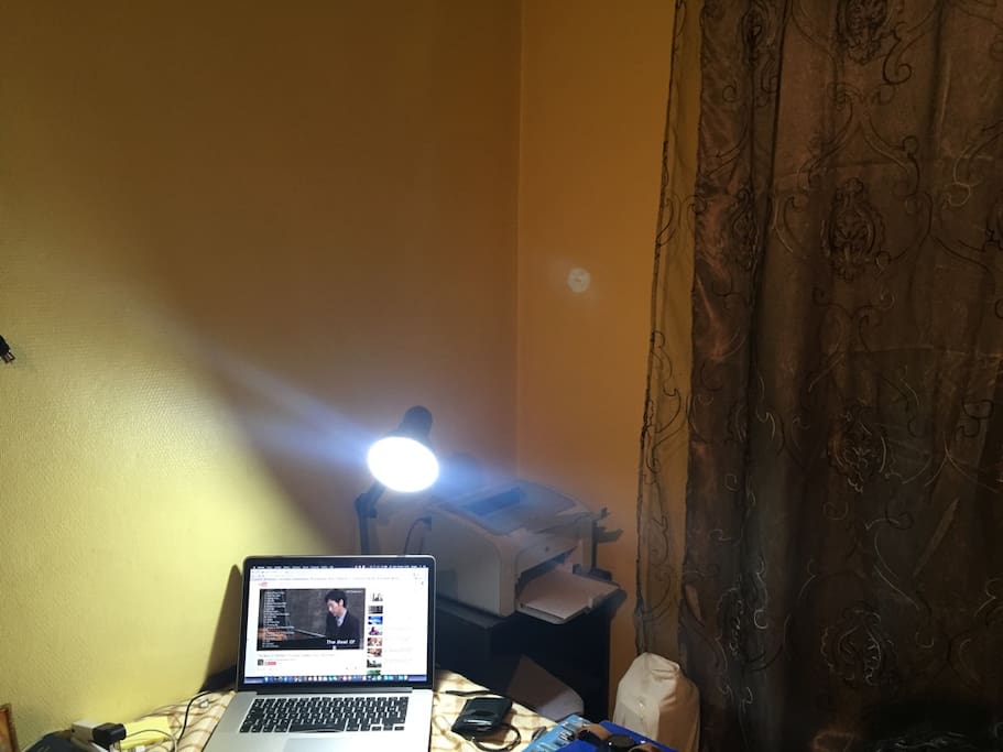 Bureau // Desk