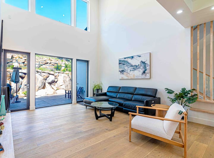 Spacious Luxurious Modern Home With Great Views - サンタ・ローザ, CA