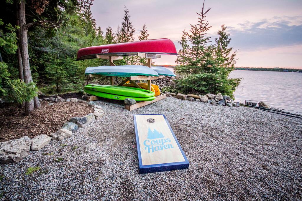 Coup's Haven Waterfront Cottage Cottages for Rent in Tobermory