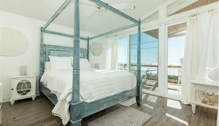 Master à l'étage avec vue sur l'océan