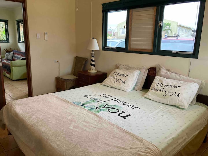 Spálňa s veľmi pohodlnou manželskou posteľou King!