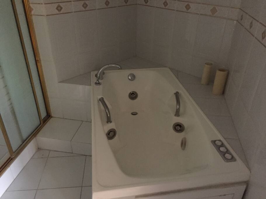 Jacuzzi