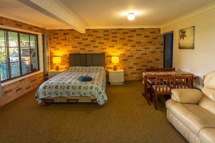 Голяма спалня/ всекидневна