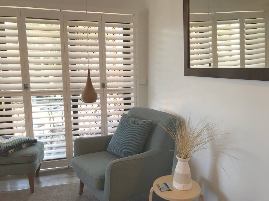 Corner nook