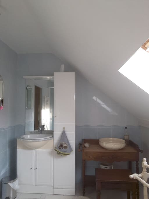 salle de bain coté lavabo