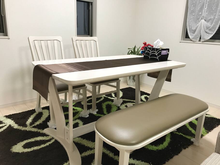 dining table