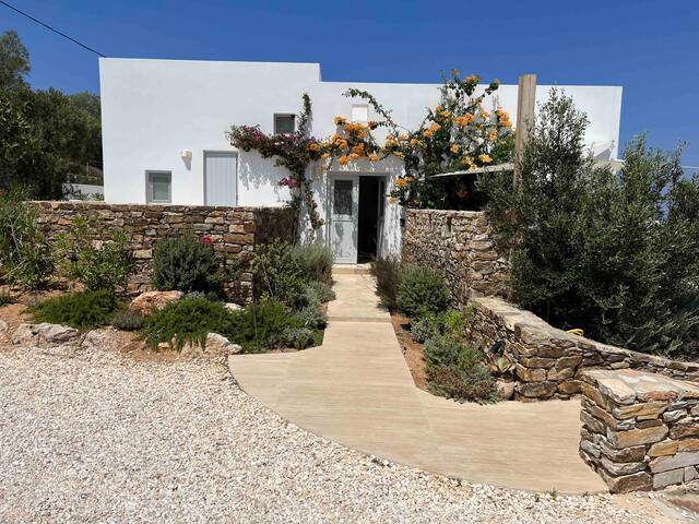 Dream house with pool in Antiparos gallery image 4