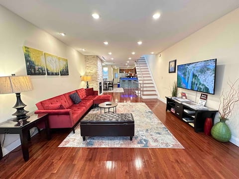 Spacious 3 Bedrooms Townhouse in South Philly