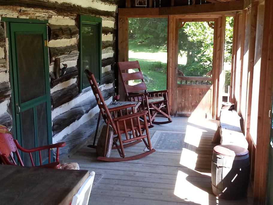 Screened-in porch