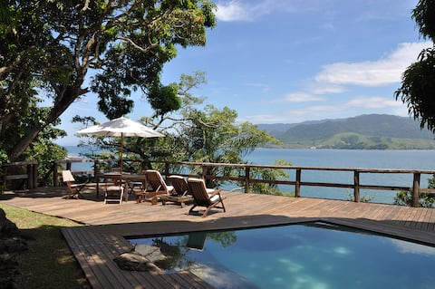 Piece of Paradise with Private Coastal