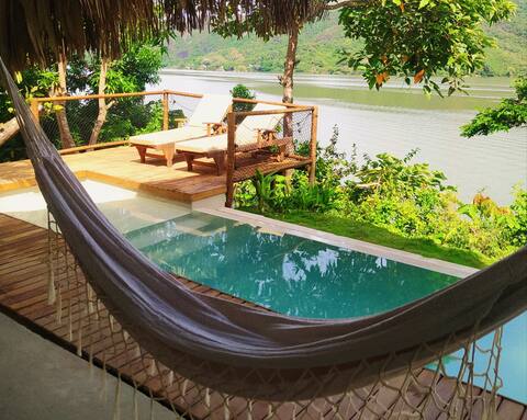 Beautiful cabin, view of the Prado Tolima Dam.