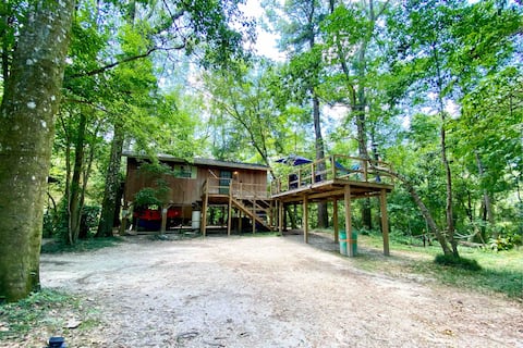 The Creekside Cabin Retreat #1