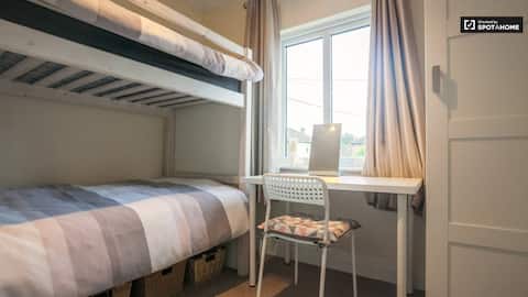 Small but cosy and efficient room in Sandycove