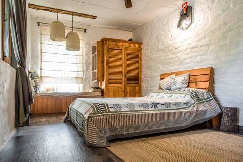 High on Bir, self-catering homestay with a 'whew'