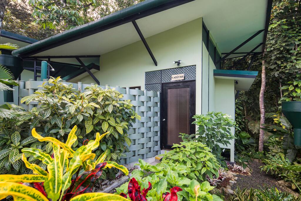 Bungalow entrance