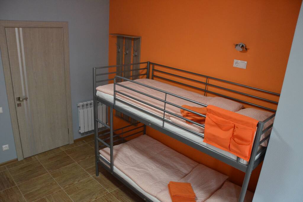 хостел чкаловский череповец. алистера сухум фото. изкар сыктывкар гостевой дом. гостиница на трех вокзалах. гостиница на трех вокзалах.