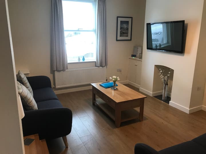 Taitwt 1 - Quality 4 STAR townhouse in Caernarfon