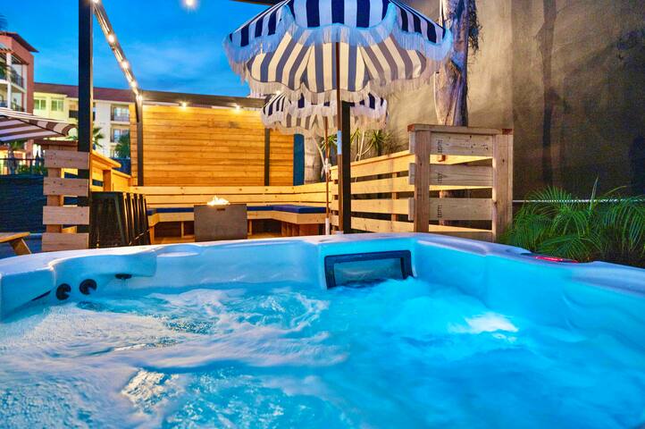 Modern Petco Park Gated Duplex with Hot Tub+Deck