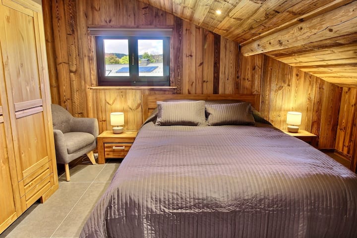 Dormitorio principal con cama king size