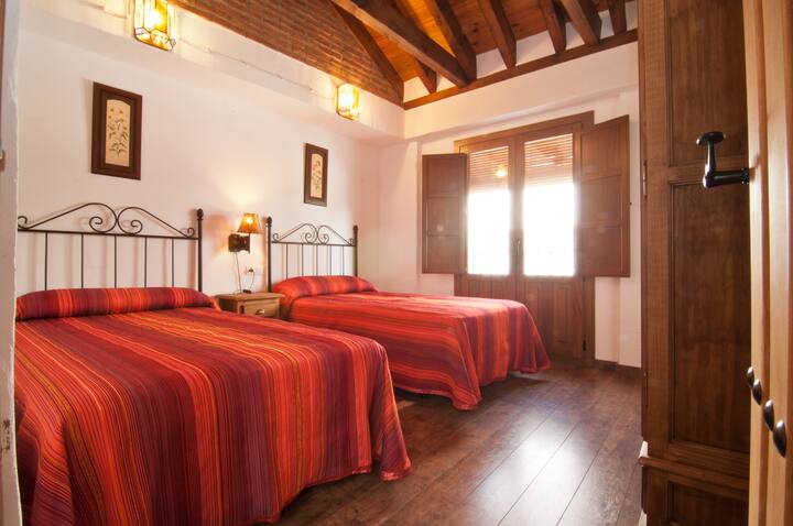 საძინებელი 1