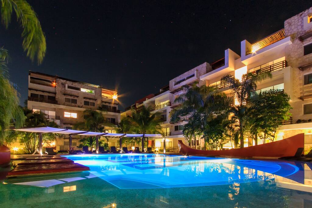 Hotel,Resort,Pool,Water,Building