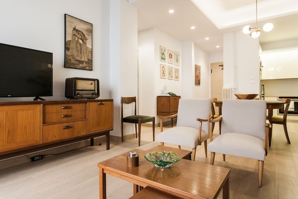 Lounge with Danish mid-century furniture and decor
