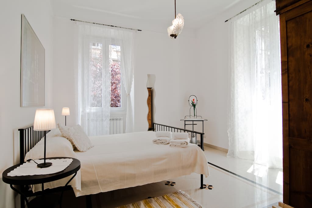 Cozy Vatican Apartment in Prati for 36 ! wifi Apartments for Rent