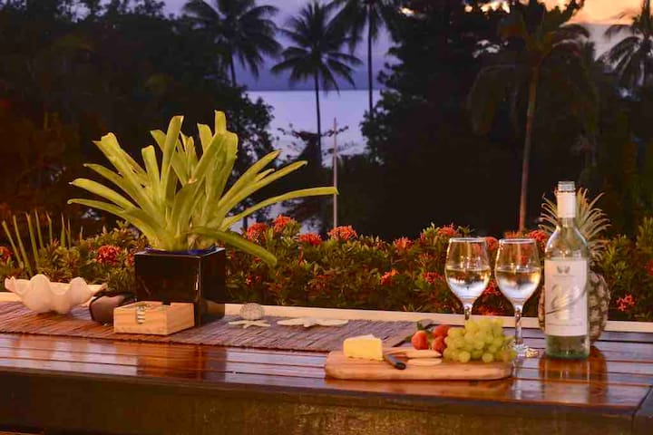 Tequila Sunset - Perfect for 2 - Right in town!