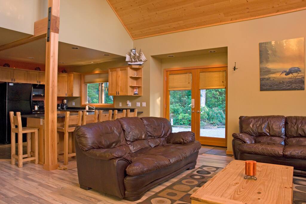 Leather Reclining Furniture